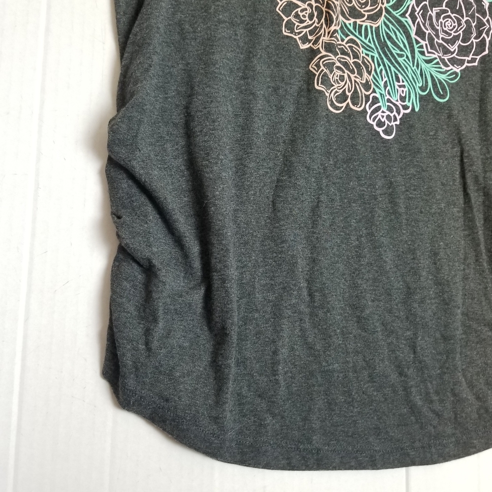 BLOOM MATERNITY Floral Bouquet Tee - Picture 4 of 11